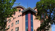 Ibis Heroes Square
